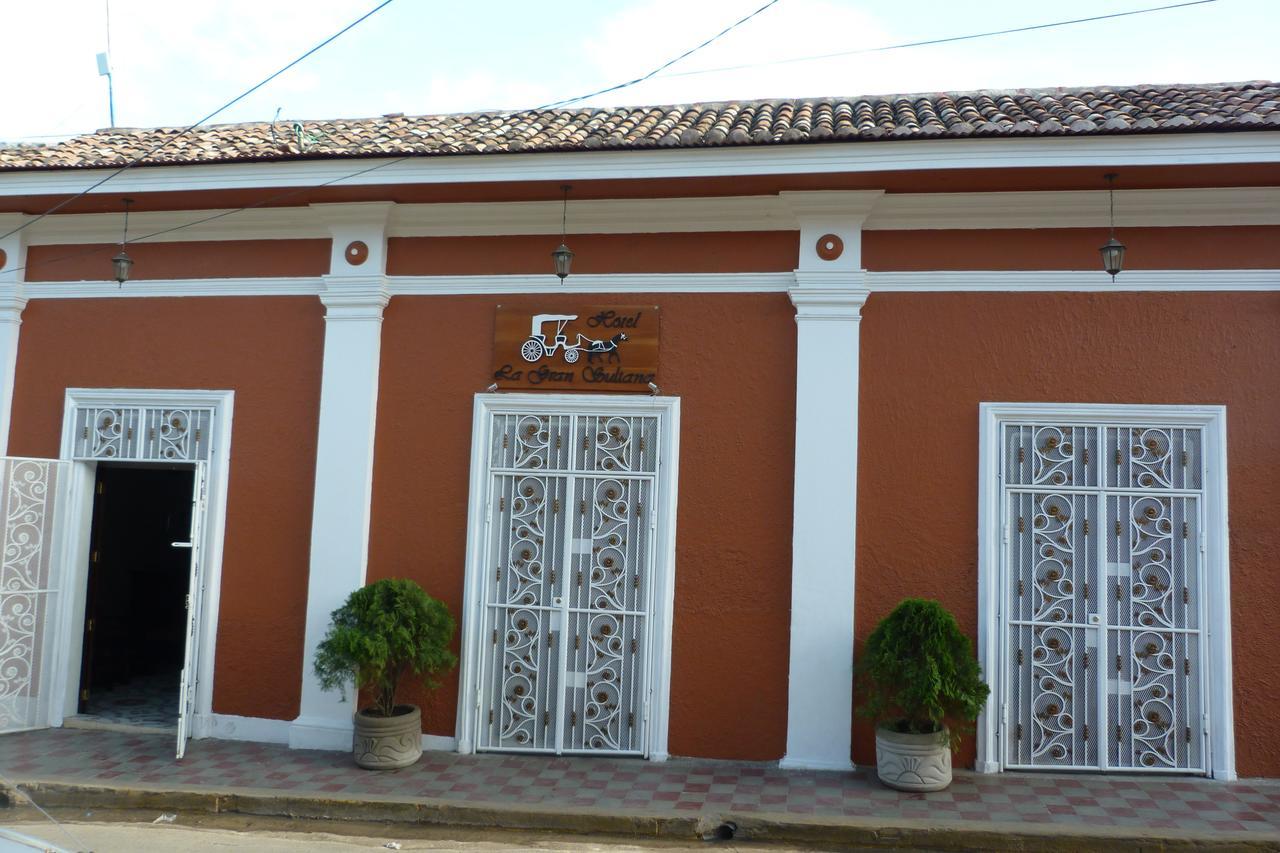גרנאדה Hotel La Gran Sultana מראה חיצוני תמונה